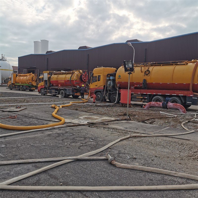 临颍污水池清理